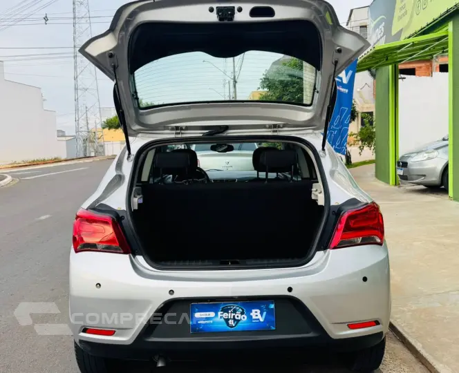 Onix Hatch 1.0 4P FLEX LT