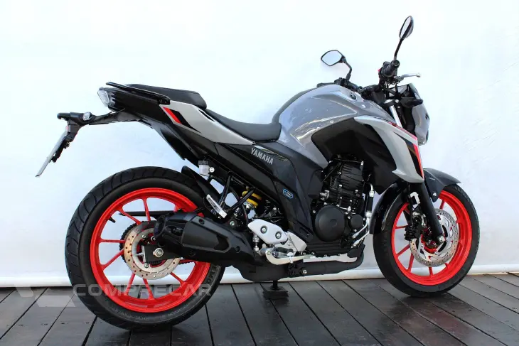 YAMAHA FZ25 FAZER CONNECTED ABS