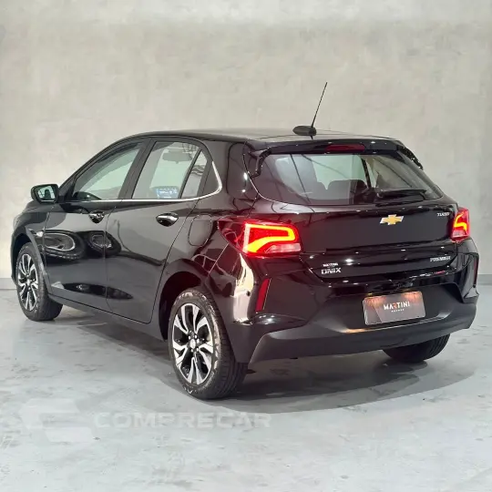 ONIX HATCH PREM. 1.0 12V TB Flex 5p Aut.