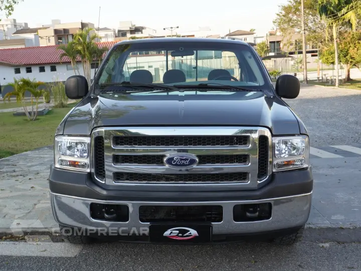 F-250 4.2 XLT 4X2 CS TURBO DIESEL 2P MANUAL