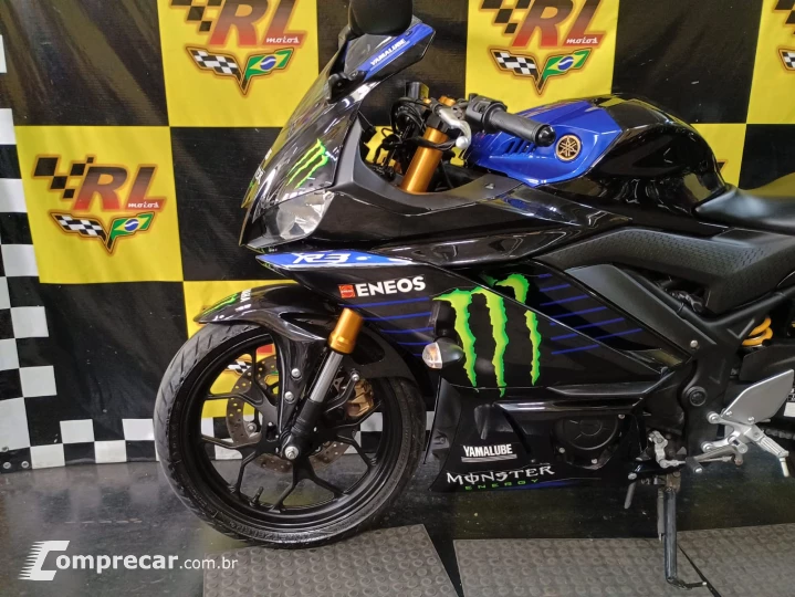 YZF R3 monster