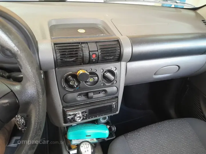 CORSA 1.0 MPFI Classic Sedan 8V