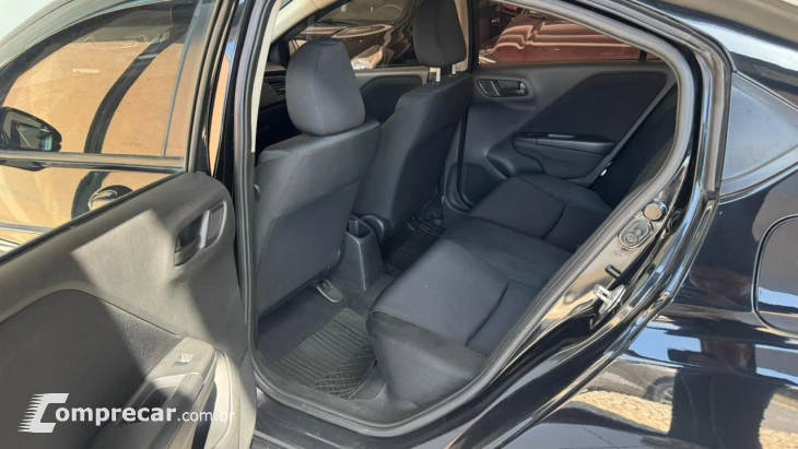 CITY 1.5 DX Sedan 16V