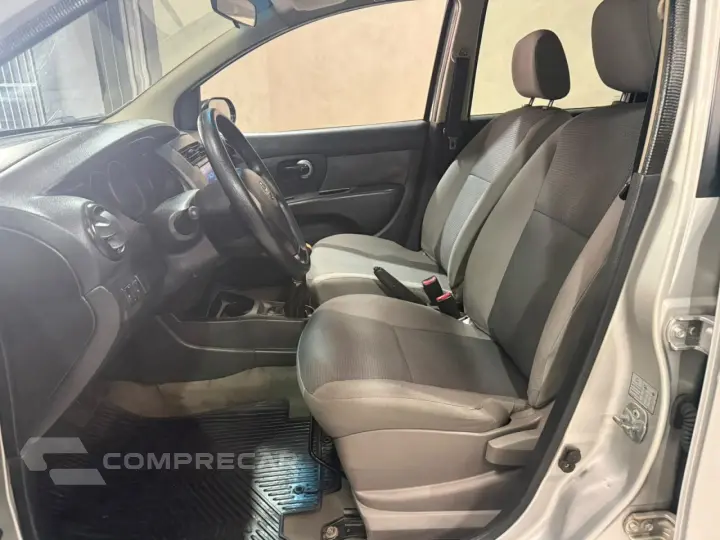 Livina 1.6 16V 4P FLEX