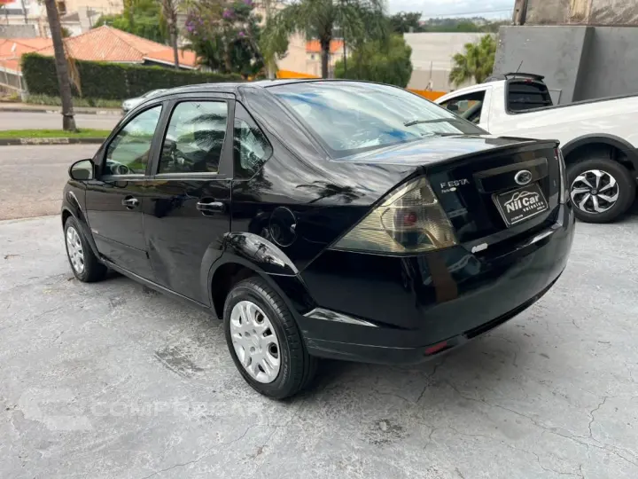 Fiesta Sed. 1.6 8V Flex 4p
