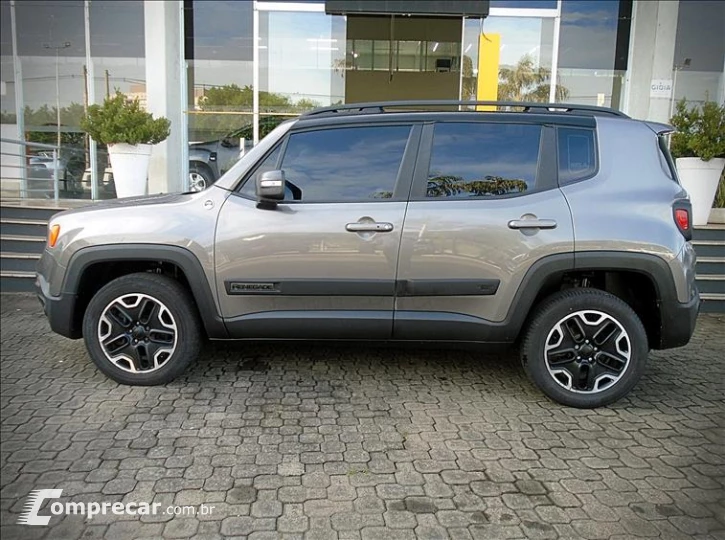 RENEGADE 2.0 16V Turbo Trailhawk 4X4