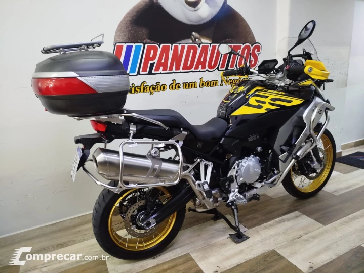 F 850 GS ADVENTURE 40 ANOS