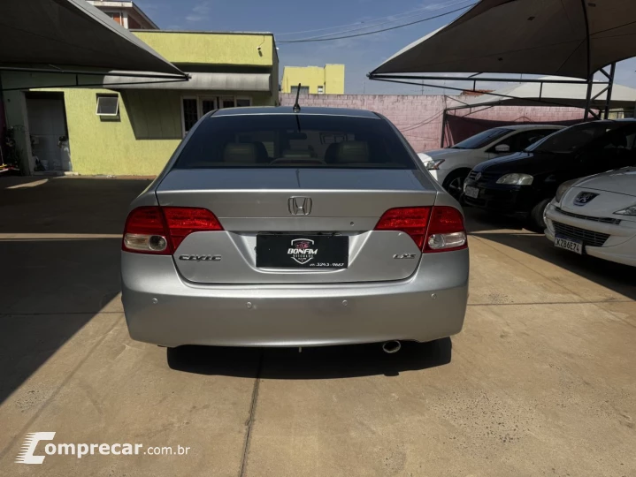 Civic 1.8 16V 4P LXS AUTOMÁTICO