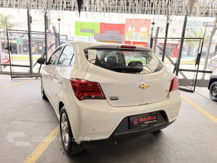 ONIX 1.4 MPFI LT 8V FLEX 4P AUTOMÁTICO