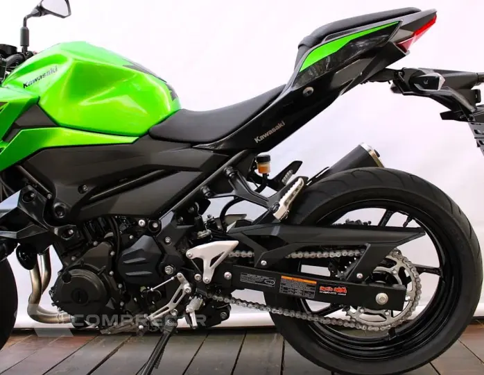 KAWASAKI Z400