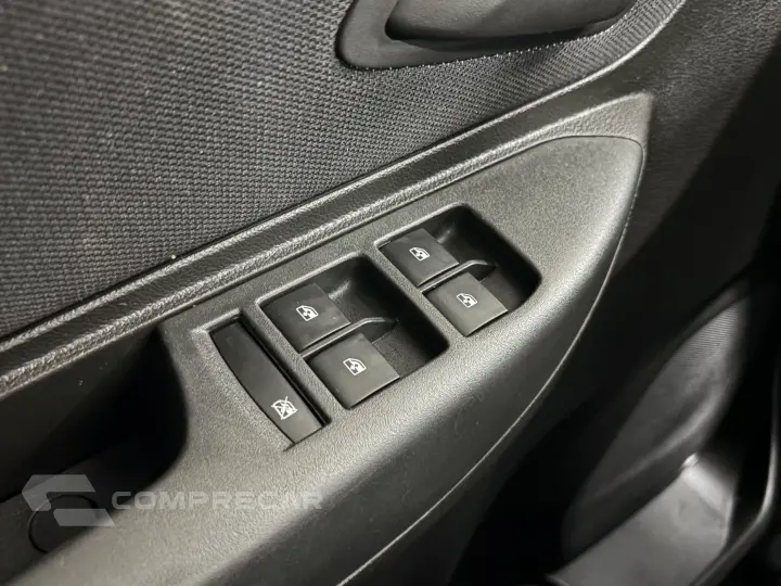 SPIN 1.8 LT 8V FLEX 4P AUTOMÁTICO