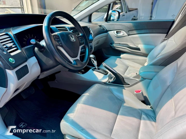 Civic 2.0 16V 4P LXR