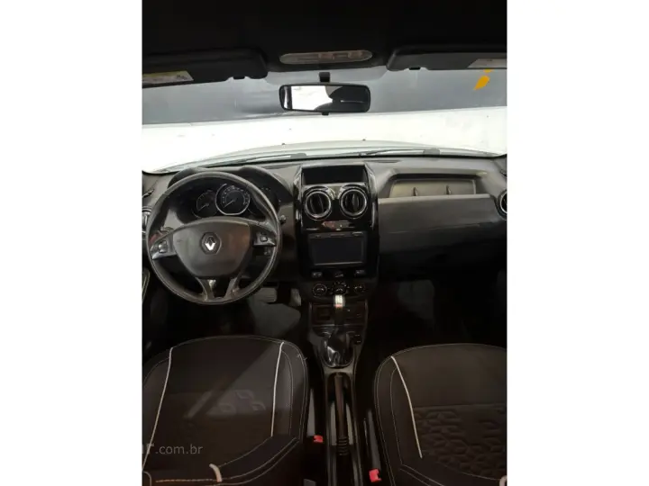 DUSTER OROCH 2.0 16V FLEX DYNAMIQUE 4P AUTOMÁTICO