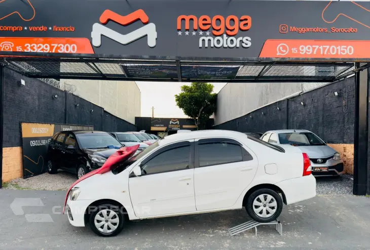 Etios Sedan 1.5 16V 4P FLEX XS