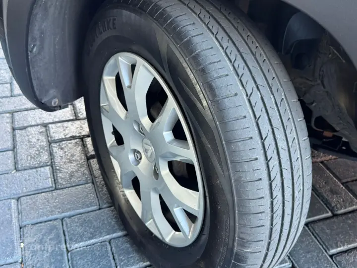 KWID 1.0 12V SCE Life