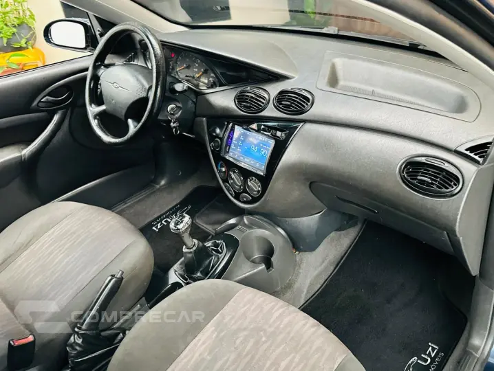 FOCUS 1.6 GL Sedan 8V