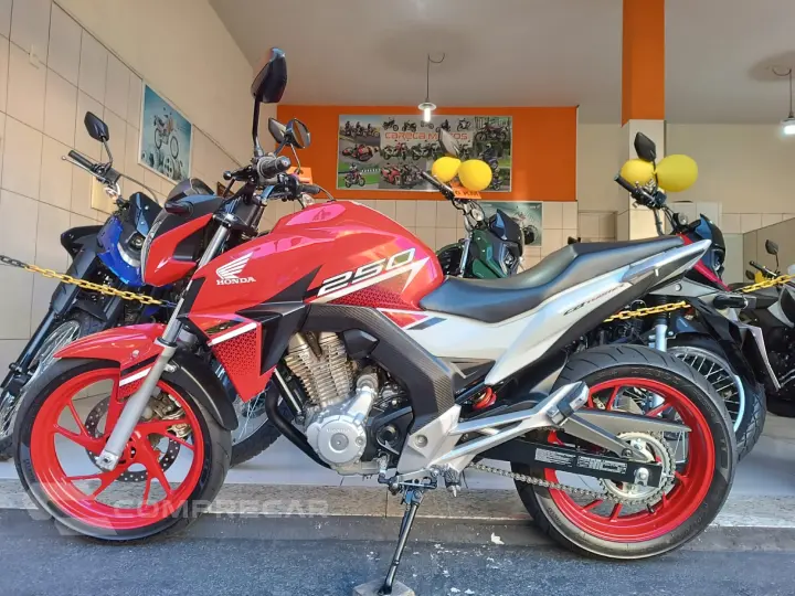 CB250F TWISTER ABS