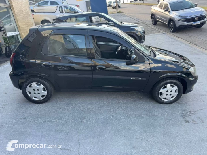 Celta Spirit/ LT 1.0 MPFI 8V FlexP. 5p