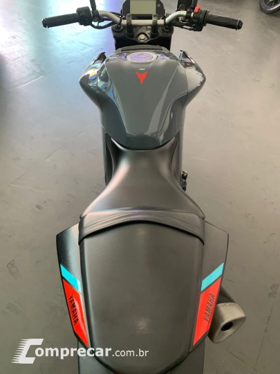 MT-03 ABS STORM FLUO