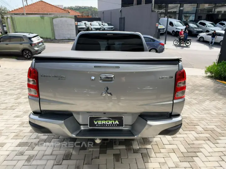 L200 TRITON 2.4 16V Turbo Sport HPE TOP CD 4X4