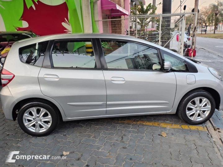 FIT 1.4 LX 16V