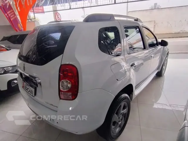 DUSTER - 2.0 DYNAMIQUE 4X2 16V 4P AUTOMÁTICO