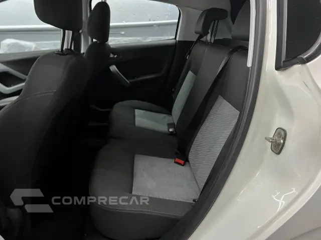 208 - 1.6 ACTIVE PACK 16V 4P AUTOMÁTICO