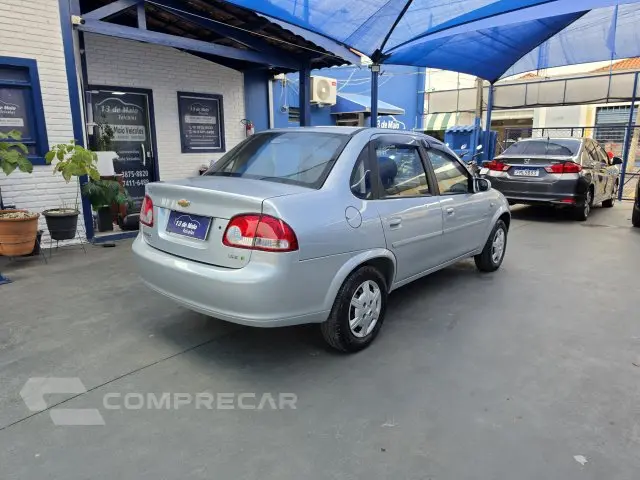 CLASSIC - 1.0 MPFI LS 8V 4P MANUAL