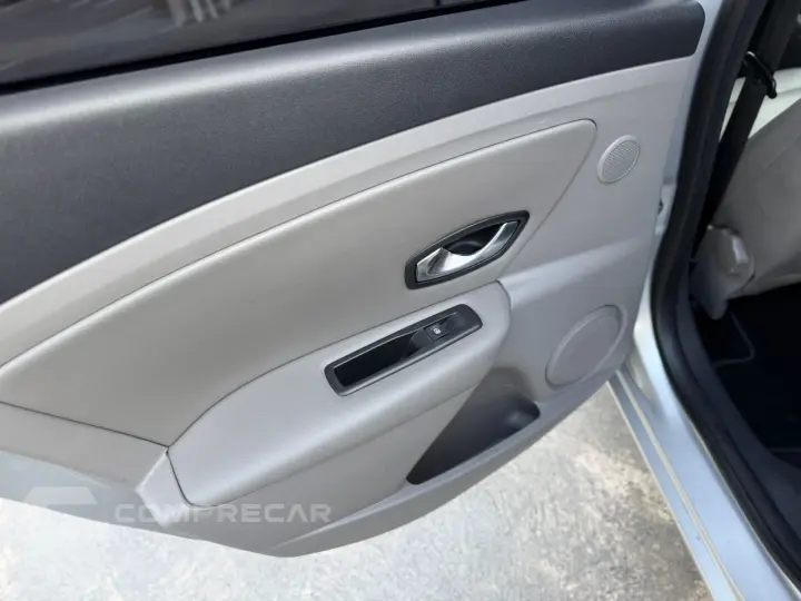 FLUENCE Sedan Privilège 2.0 16V FLEX Aut