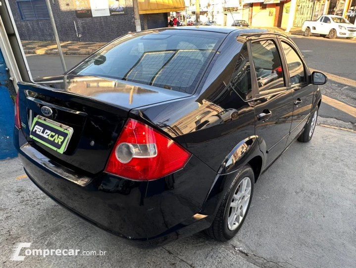 FIESTA 1.6 MPI Sedan 8V