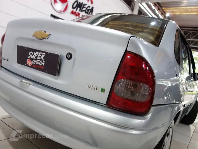 CLASSIC - 1.0 MPFI VHCE 8V 4P MANUAL