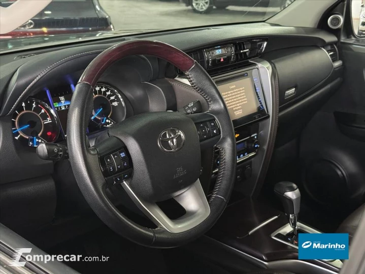 HILUX SW4 2.7 SRV 7 LUGARES 4X2 16V FLEX 4P AUTOM