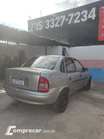 CORSA 1.0 MPFI Classic Sedan Life 8V