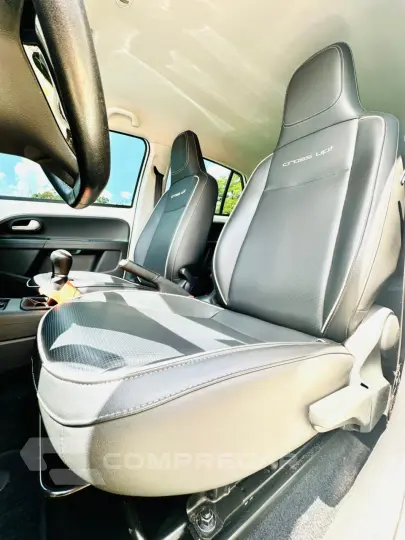 CROSS UP 1.0 TSI 12V