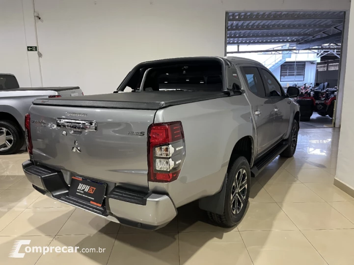 L200 TRITON 2.4 16V Turbo Sport Hpe-s CD 4X4
