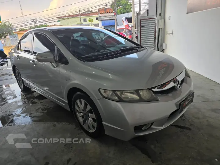 Civic Sed. LXL/LXL SE 1.8 Flex 16V Mec.