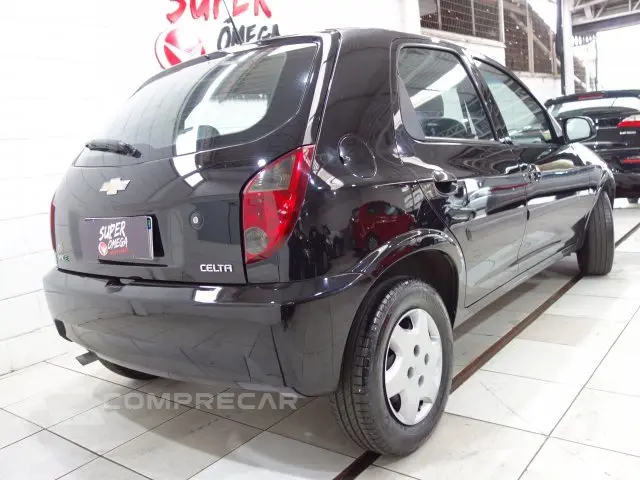 CELTA - 1.0 MPFI LT 8V 4P MANUAL