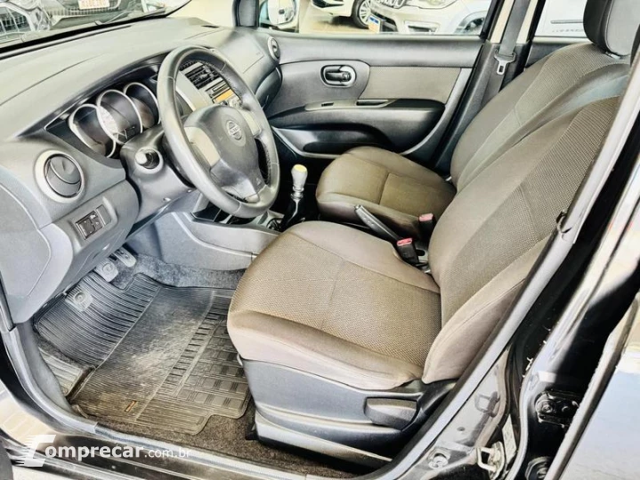 LIVINA GRAND S 1.8 16V