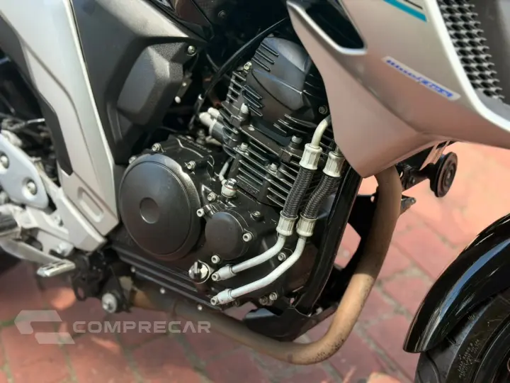 FZ25 FAZER