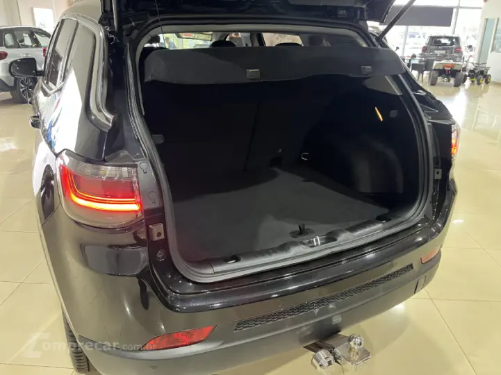 COMMANDER 1.3 T270 Turbo Limited