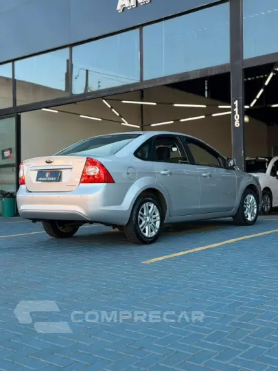 Focus Sedan 2.0 16V/2.0 16V Flex 4p Aut.