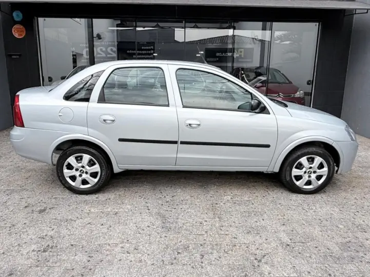 CORSA 1.0 MPFI Maxx Sedan 8V