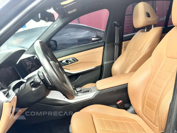 320i 2.0 16V TURBO GASOLINA M SPORT AUTOMÁTICO