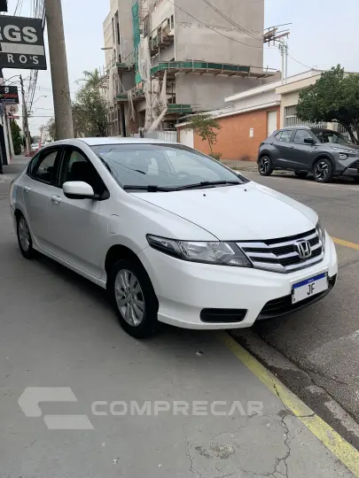 CITY 1.5 LX Sedan 16V