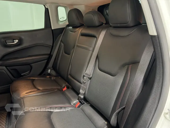 COMPASS 2.0 16V DIESEL TRAILHAWK 4X4 AUTOMÁTICO