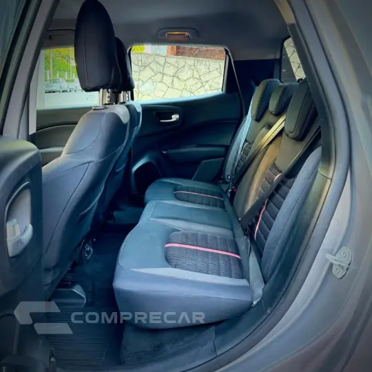 TORO 1.8 16V EVO Freedom AT6