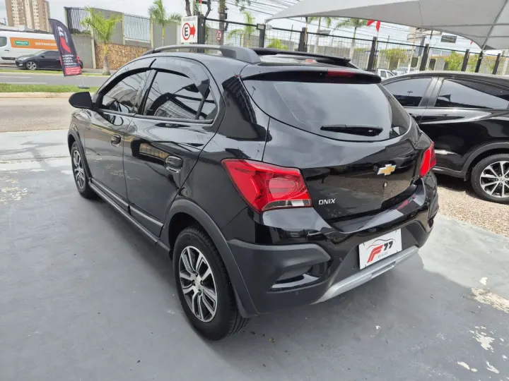 Onix Hatch 1.4 4P FLEX ACTIVE AUTOMÁTICO