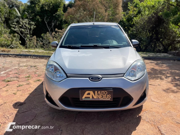 FIESTA 1.6 MPI Class Hatch 8V
