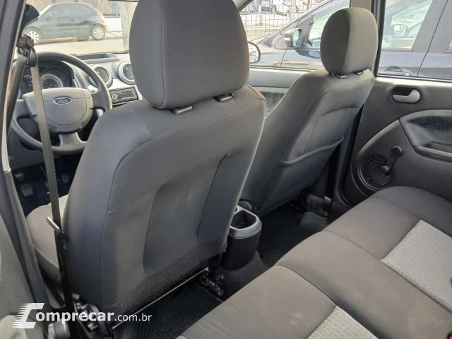 FIESTA SEDAN - 1.6 SE SEDAN 16V 4P MANUAL
