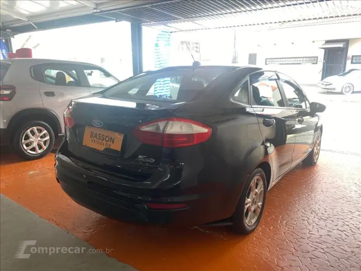FIESTA 1.6 SE Sedan 16V